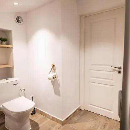 Vieil Proche Διαμέρισμα *